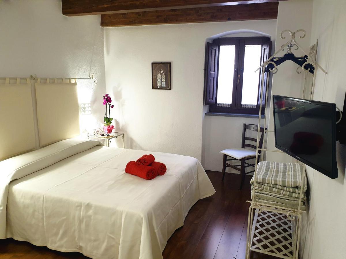 The Templars Guesthouse Santu Lussurgiu Zewnętrze zdjęcie
