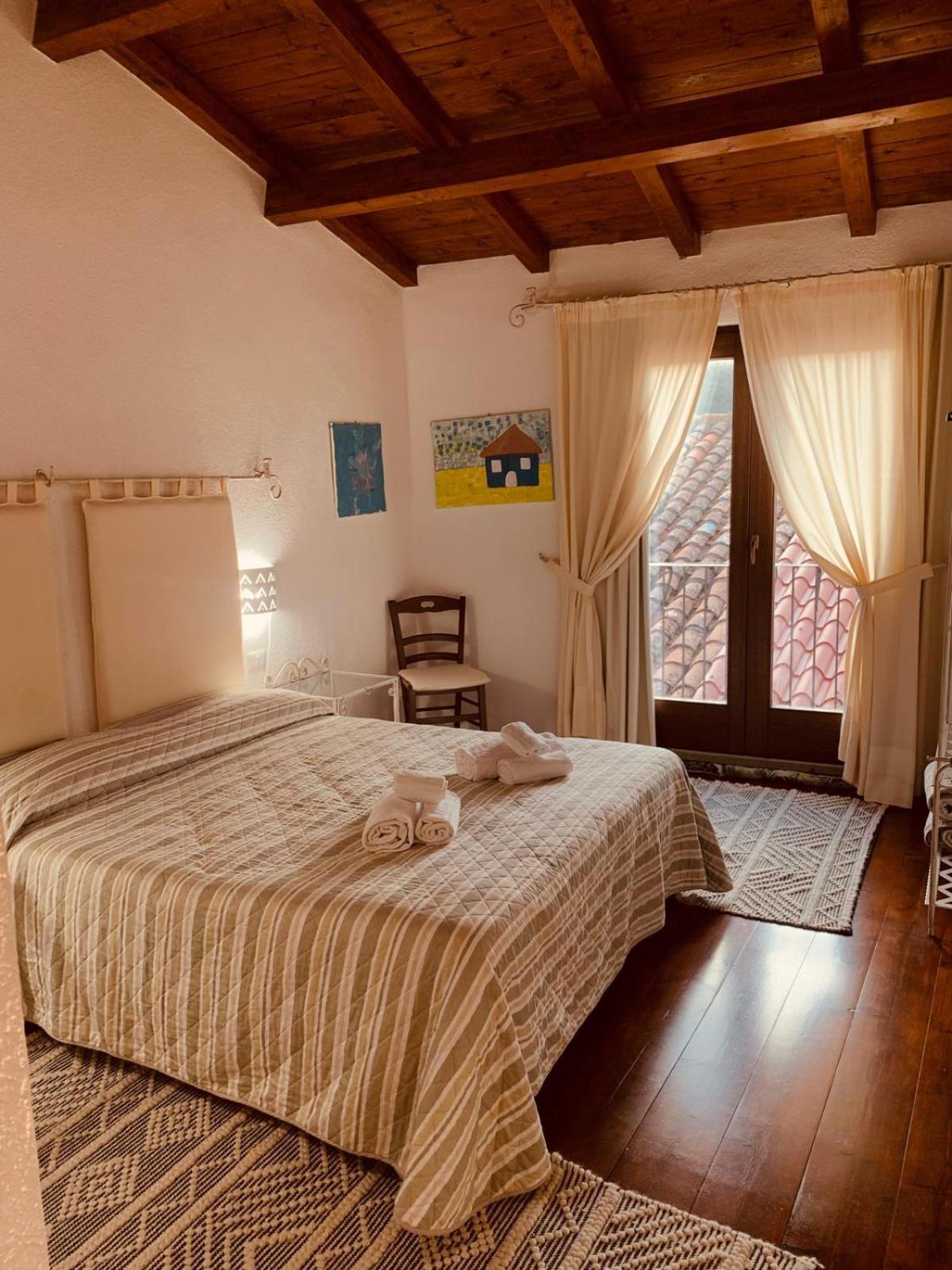 The Templars Guesthouse Santu Lussurgiu Zewnętrze zdjęcie