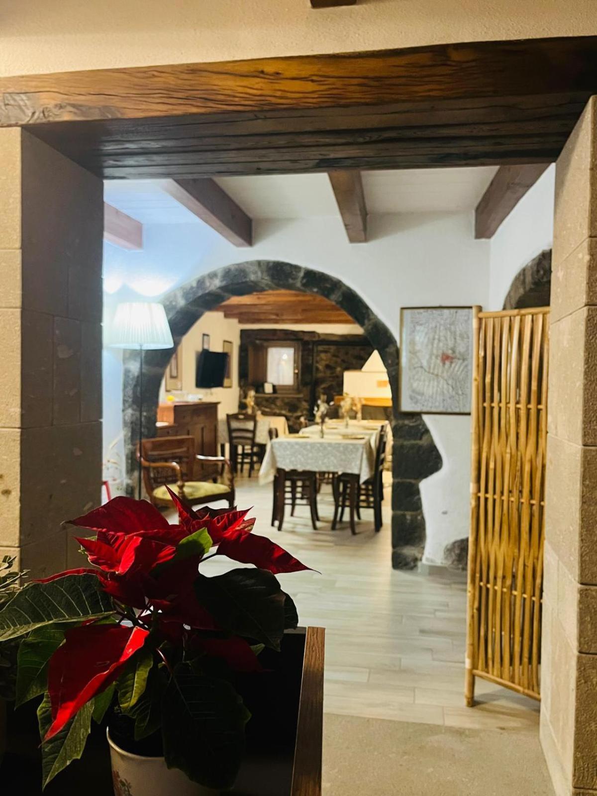 The Templars Guesthouse Santu Lussurgiu Zewnętrze zdjęcie